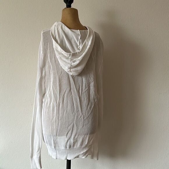 Sen sz 3 or Large white mesh pullover hooded with cinch ties great condition. - Picture 4 of 8